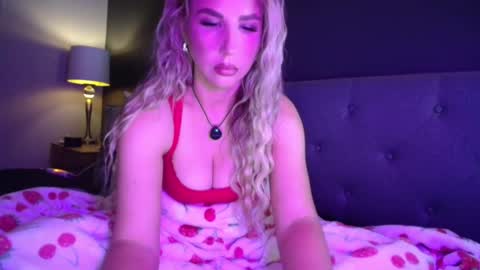 Aria Woods online show from November 4, 2:13 am