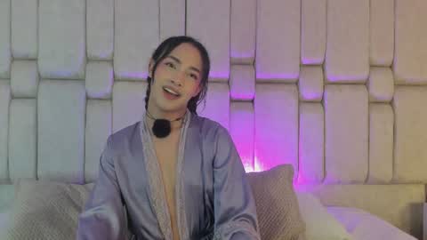 Welcome to Ari room online show from June 24, 8:16 pm