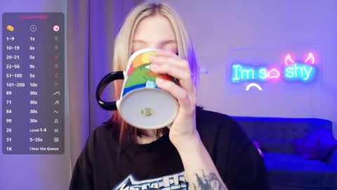 Ariel online show from March 19, 1:27 pm