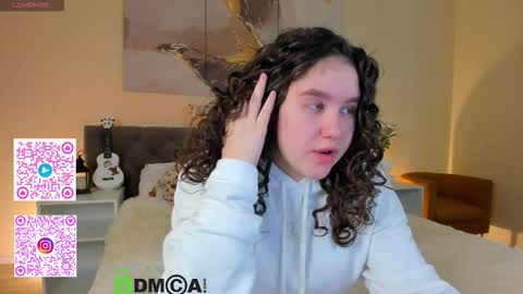 Snapshot of ariella_sol chatting on October 9, 1:22 am Ariella GTM3  Tue Wed Thu Fri Sat  0400 am-1030pm online show from October 9, 1:22 am