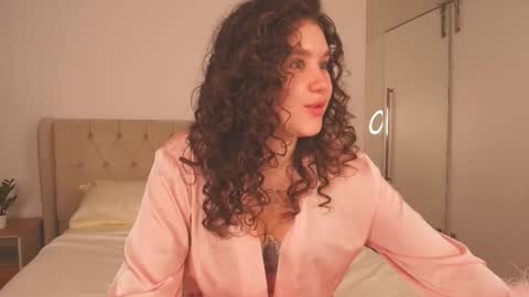 Ariella GTM3  Tue Wed Thu Fri Sat  0400 am-1030pm online show from January 7, 7:19 pm