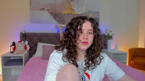 Snapshot of ariella_sol chatting on March 10, 4:07 am Ariella GTM3  Tue Wed Thu Fri Sat  0400 am-1030pm online show from March 10, 4:07 am