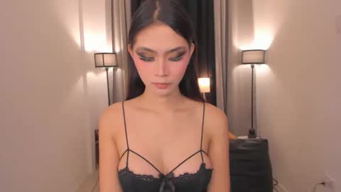 MIRA GREYSON online show from April 14, 11:19 pm