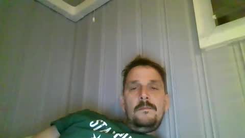 ariparikrigsmann online show from December 3, 9:04 pm