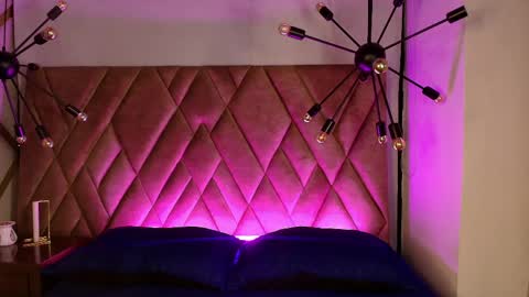 Aris Suarez online show from April 28, 5:01 am