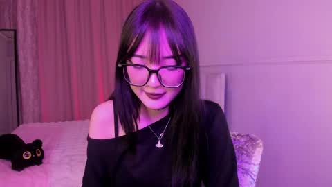 Ariya online show from April 10, 2:44 pm