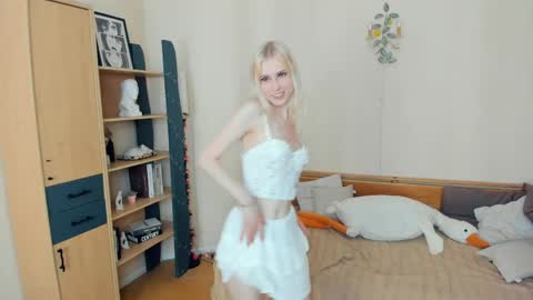 Emily online show from June 8, 8:37 am