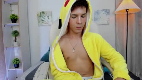 Arlequin online show from February 4, 9:08 pm