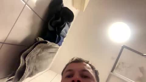 armyskater32 online show from October 15, 9:04 pm