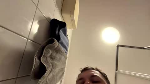 armyskater32 online show from April 18, 9:26 pm