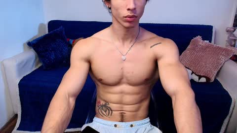 Snapshot of arnold_black69 chatting on December 11, 8:18 pm arnold black online show from December 11, 8:18 pm