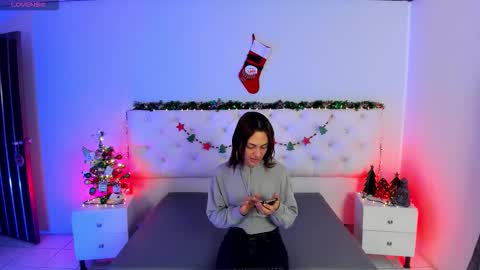 Aron cruz  online show from December 22, 12:45 pm