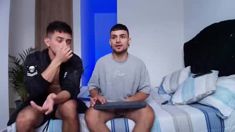 Aron Santoro online show from November 27, 2:14 pm