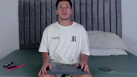 Snapshot of aroncooper1 chatting on October 2, 12:15 pm aron cooper online show from October 2, 12:15 pm