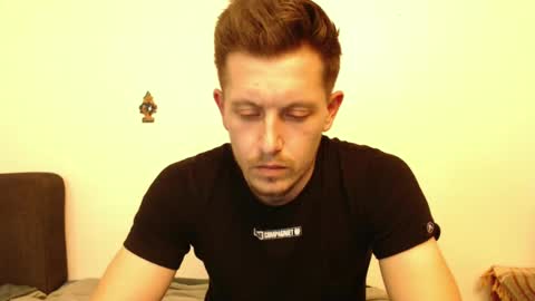 arromwilliam90 online show from February 14, 1:18 pm