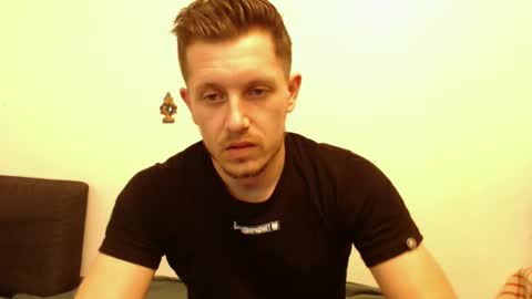 arromwilliam90 online show from January 22, 8:18 am