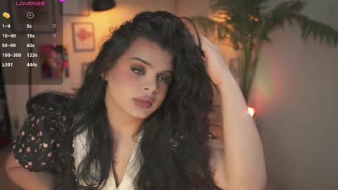 Chloe  online show from December 22, 11:44 pm