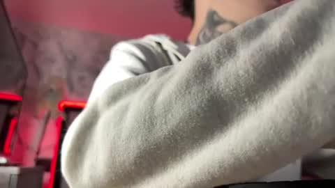   online show from February 14, 11:21 am