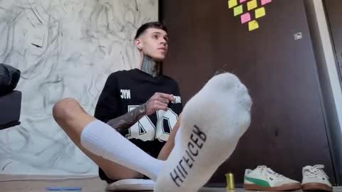   online show from February 13, 1:14 pm