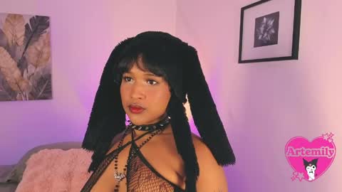 Emily online show from May 5, 12:44 pm