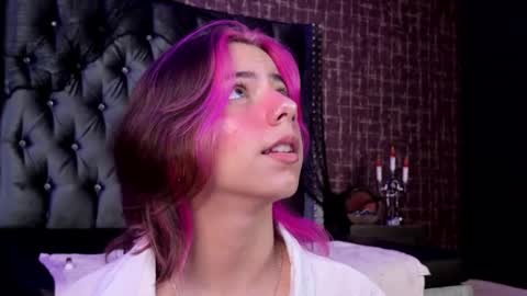 artemisablake online show from October 24, 5:47 pm