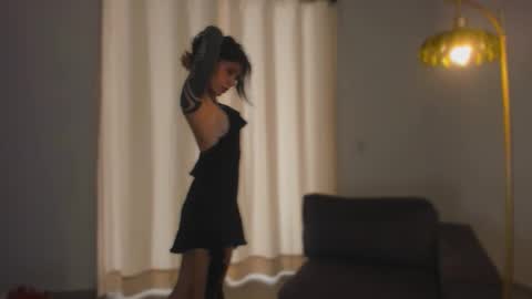 Linda  independent model artgeea online show from March 18, 6:25 pm