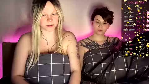 Arya brunett and Cassie blond online show from December 30, 5:15 am