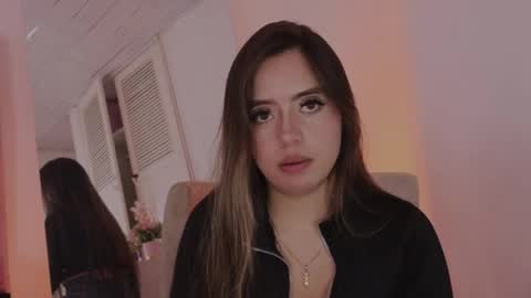 arycooper_ online show from June 3, 2:33 pm