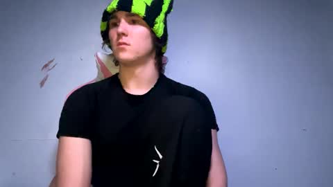 ashbuyersss online show from February 11, 11:44 pm