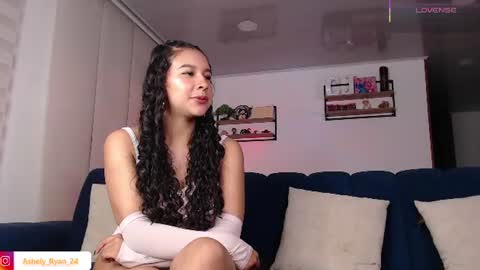 Ashley And Ryan  online show from June 10, 12:54 am