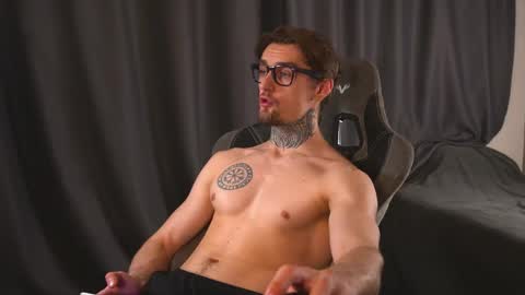 Jerk Machine online show from April 22, 3:08 pm