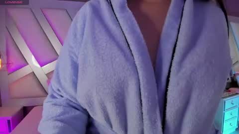 Ashley  online show from July 1, 1:31 pm