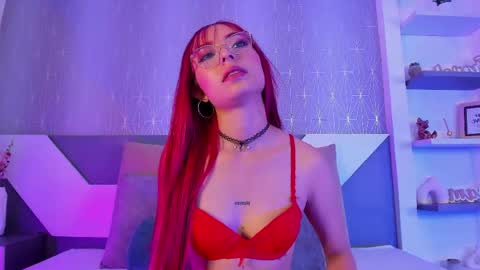 Ashleey Vega online show from May 11, 1:29 pm