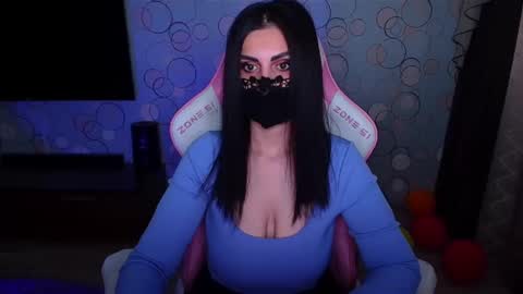   Yasmina   online show from April 11, 5:12 am