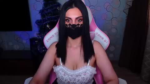   Yasmina   online show from January 12, 7:04 am