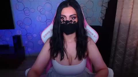   Yasmina   online show from November 9, 4:38 am