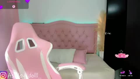 Ashley online show from April 14, 1:31 am