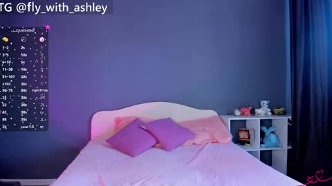 ashley_fly online show from September 19, 7:01 am