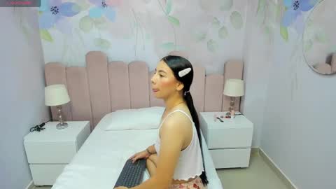 ASHLEY online show from April 14, 1:31 am