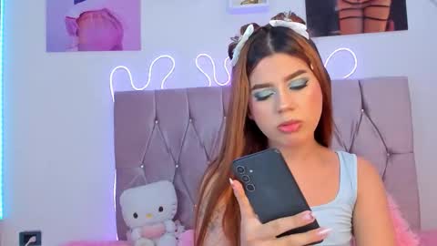 Snapshot of ashley_piinkk chatting on September 27, 2:15 pm Ashley online show from September 27, 2:15 pm