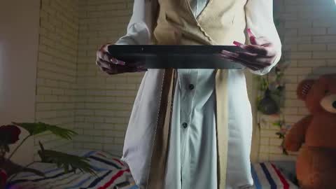 ashley_winhouse online show from October 6, 6:53 am