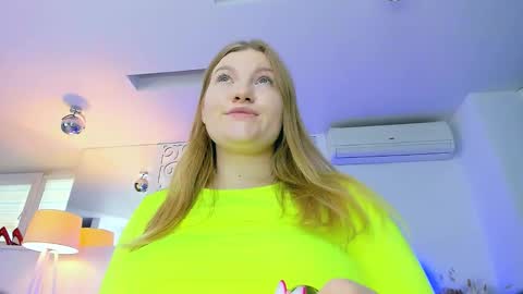 AshleyJonse online show from October 9, 5:46 am