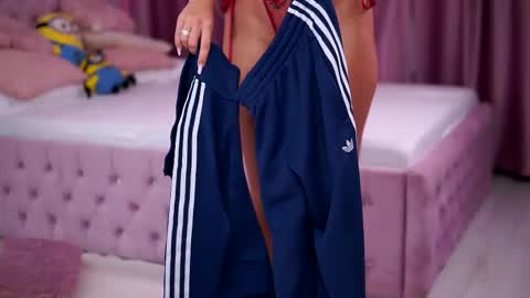 Ashley online show from October 1, 4:28 pm