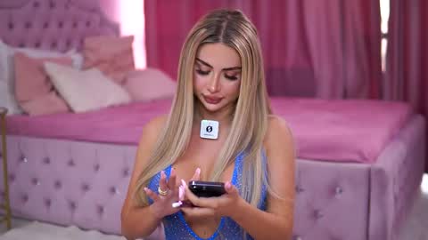 Ashley online show from September 9, 3:45 pm