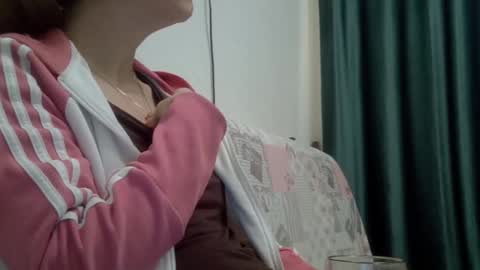 Ashley online show from January 6, 7:45 am