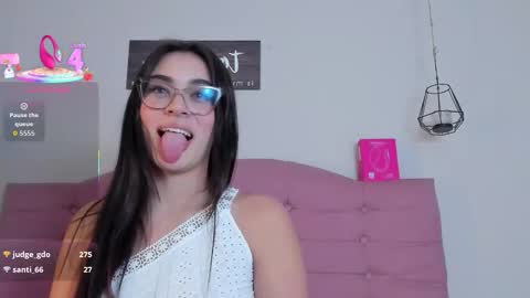 kylie online show from November 29, 2:41 am