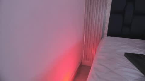 ashlybenison online show from April 7, 4:58 am