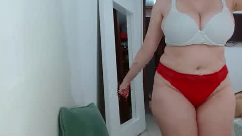 AshlyMoon online show from May 17, 5:55 pm