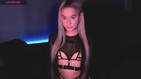 Mila online show from January 17, 7:29 am