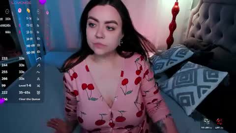 Your girlfriend online show from June 19, 12:38 am